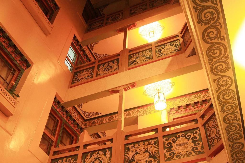 Tashitakge Hotel Lhasa Esterno foto
