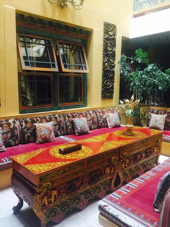 Tashitakge Hotel Lhasa Esterno foto