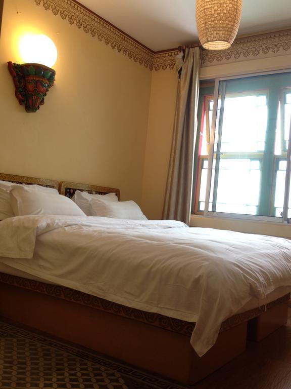 Tashitakge Hotel Lhasa Esterno foto